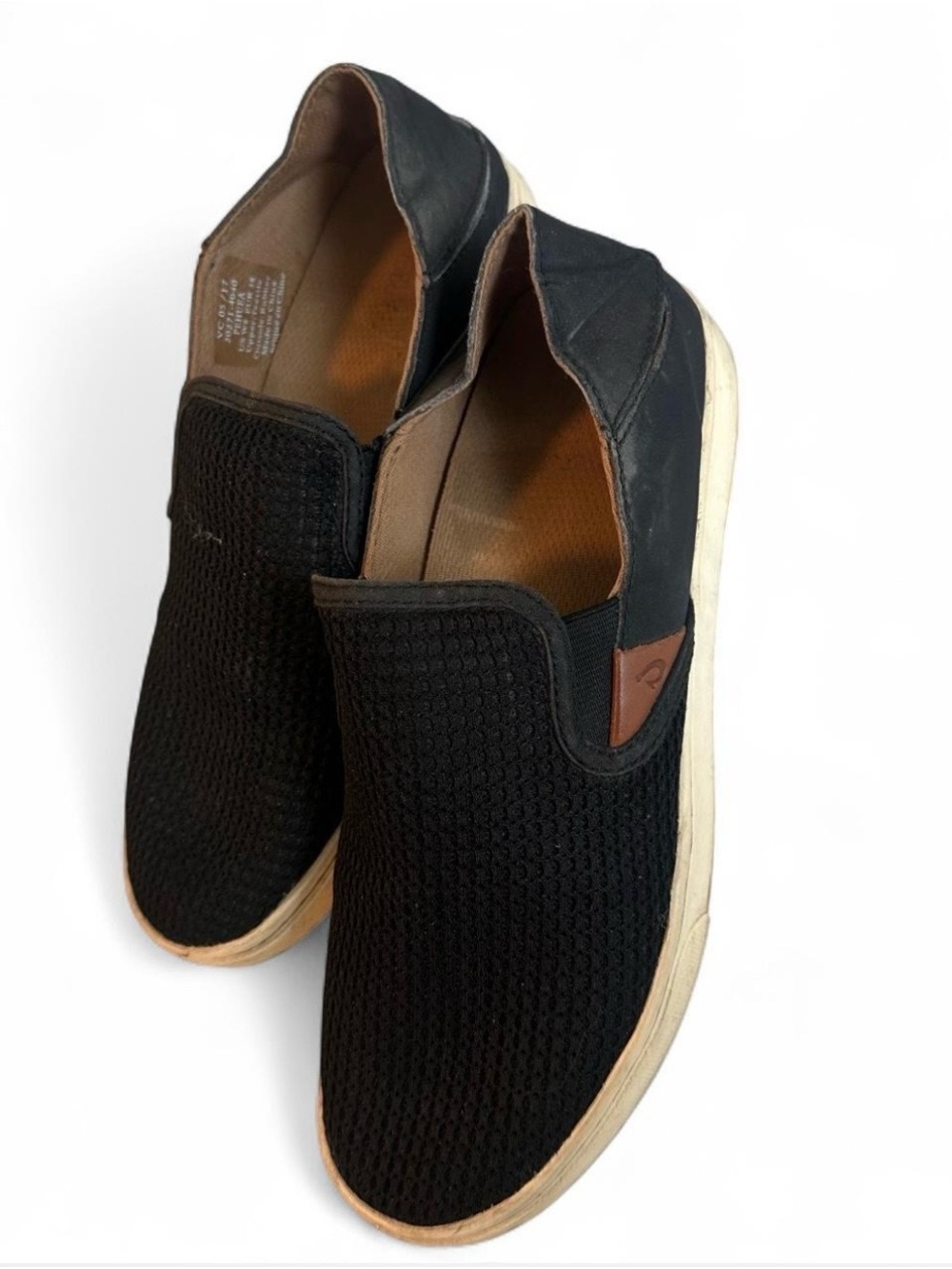 OluKai womens Black Slip-On Mesh Casual Shoe size 8